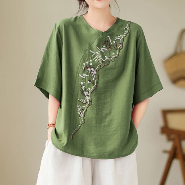 Buddha Stones Etniczny swobodny haftowany wzór geometryczny damski okrągły dekolt półrękaw T-shirt - ForestGreen - US14, UK/AU18, EU46 (4XL) - image 0