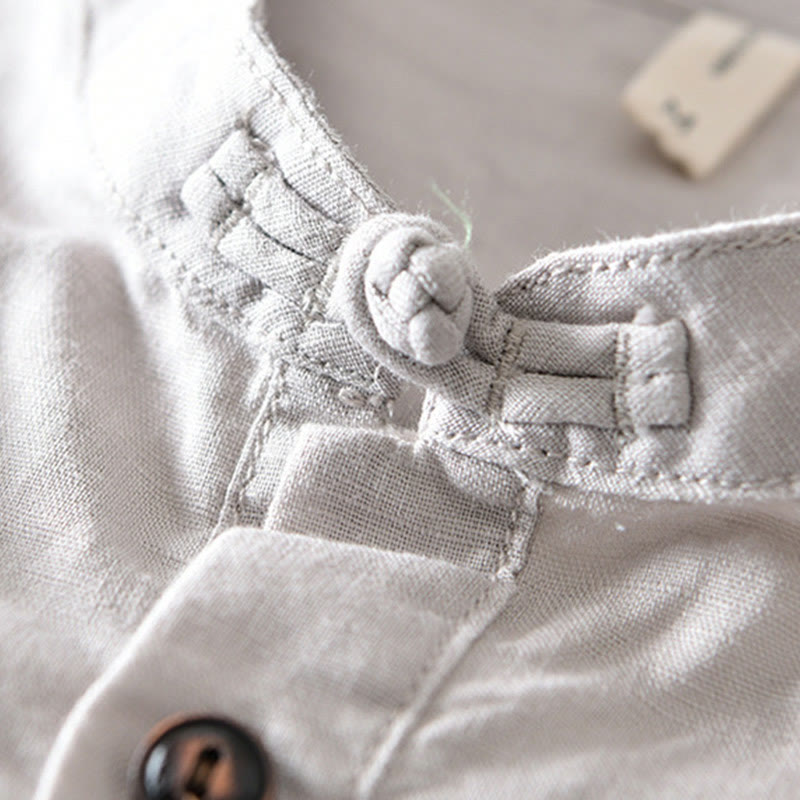 Koszula męska z krótkim rękawem z bawełny i lnu "Buddha Stones" w jednolitym kolorze, z kołnierzykiem stójkowym i półguzikami - image 4