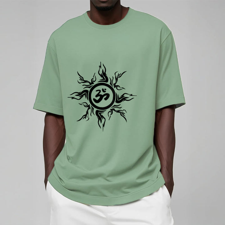 Wzór słonecznych Buddha Stones otaczający symbol Om Wzór bawełniany T-shirt - image 16