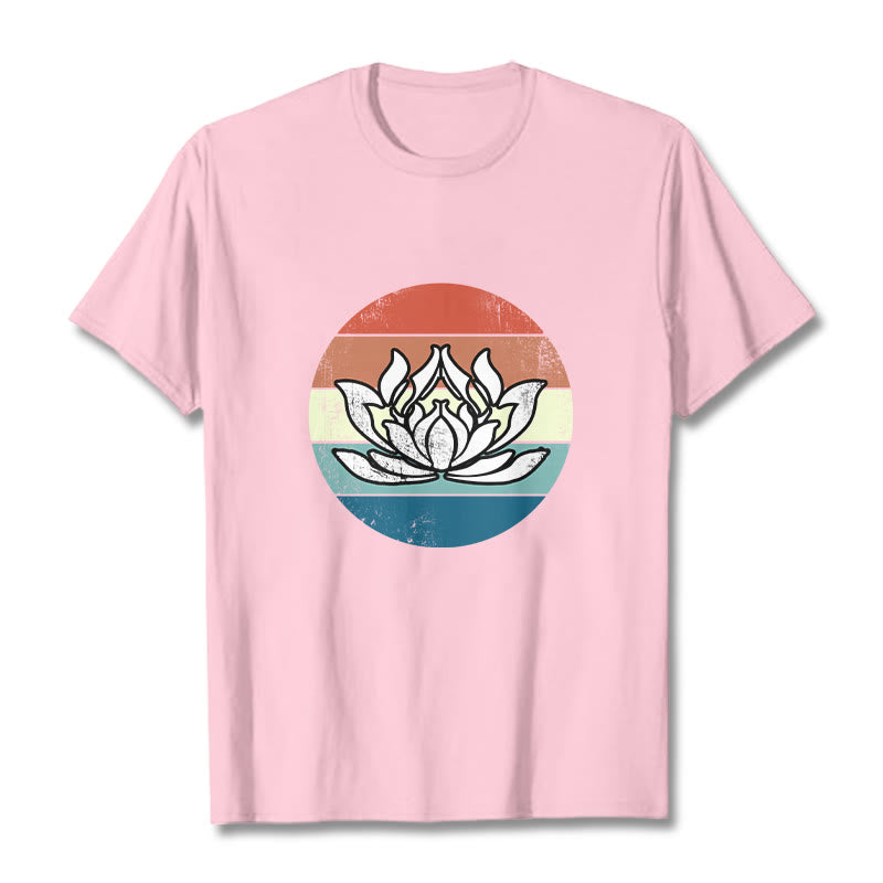Koszulka z nadrukiem Buddha Stones Kwitnący Lotos Kolorowy Pasiasty Wzór Bawełniany T-shirt - Jasnoróżowy - 2XL - image 12