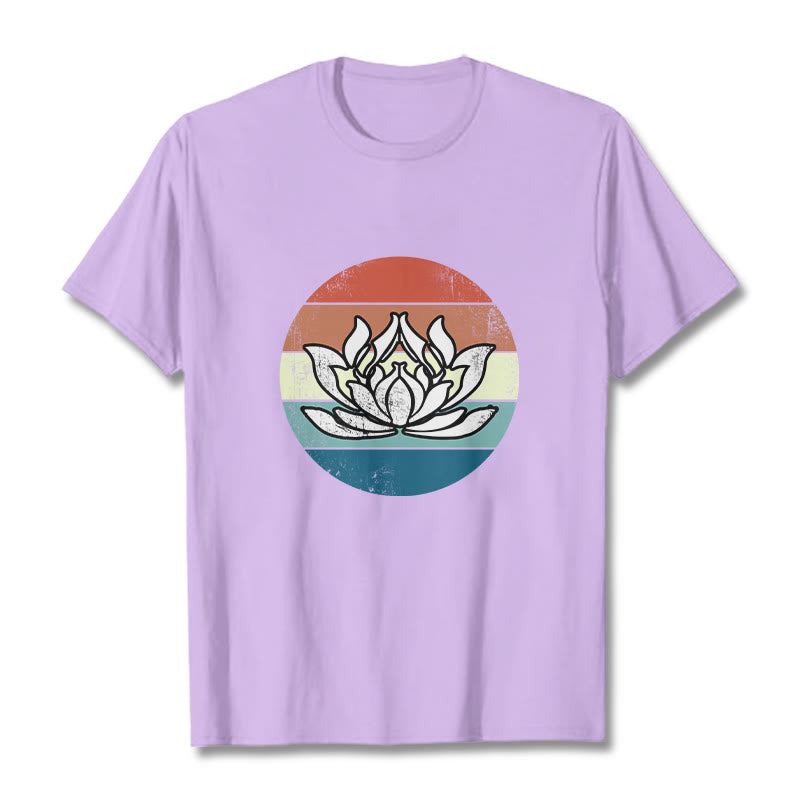 Koszulka z nadrukiem Buddha Stones Kwitnący Lotos Kolorowy Pasiasty Wzór Bawełniany T-shirt - Śliwka - 2XL - image 16