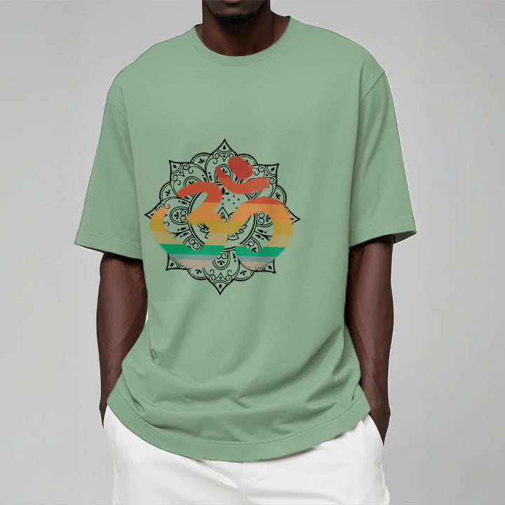 Buddha Stones Gradient-kolorowy Om Sanskryt Mandala Tło Wzór Bawełniana Koszulka T-shirt - image 15