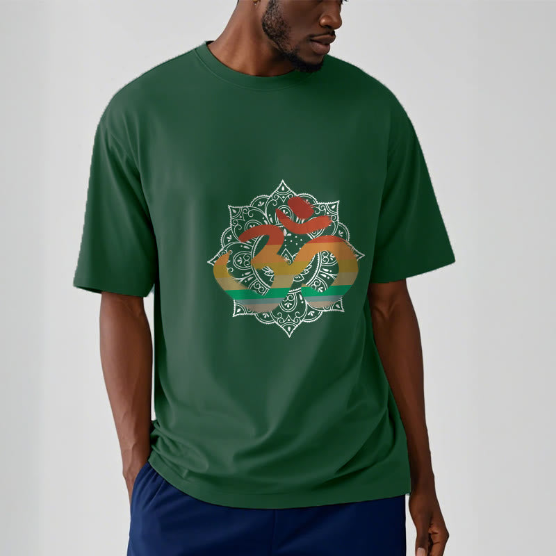Buddha Stones Gradient-kolorowy Om Sanskryt Mandala Tło Wzór Bawełniana Koszulka T-shirt - image 1