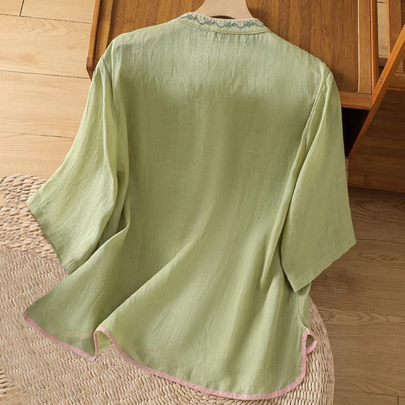 Koszula damska z bawełny i lnu z haftem kwiatowym w stylu etnicznym i kołnierzykiem ze stójką i guzikami w kształcie żaby - image 1