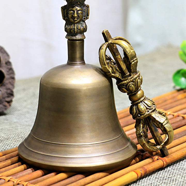 Buddha Stones 2 szt. ręcznie robiony tybetański dzwonek medytacyjny i miedziany zestaw dekoracyjny Vajra Dorje