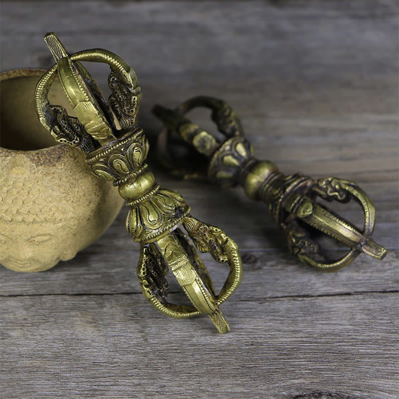 Buddha Stones ręcznie wykonane z Nepalu Pięć zębów Vajra Dorje Miedziana metalowa dekoracja - image 1