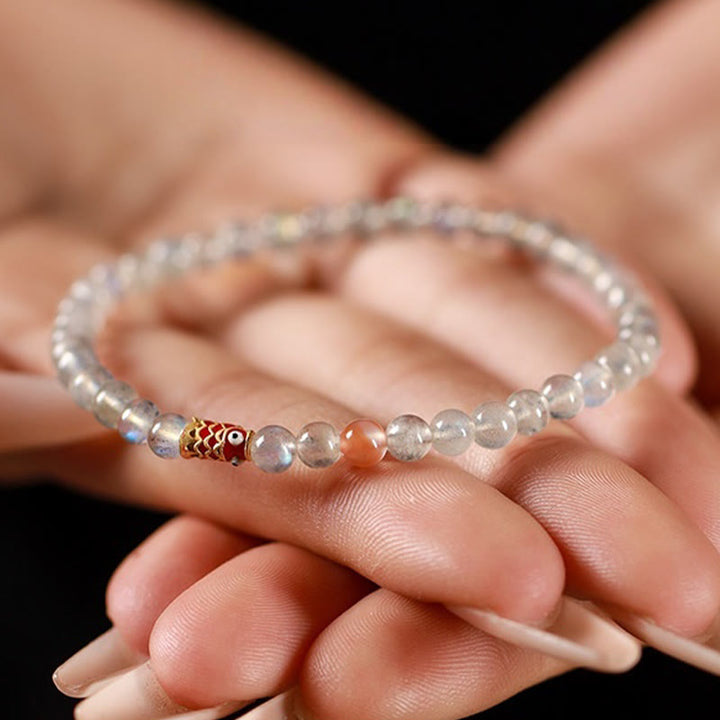Bransoletka lecznicza z Buddha Stones Ultra-cienki kamień księżycowy Koi Fish