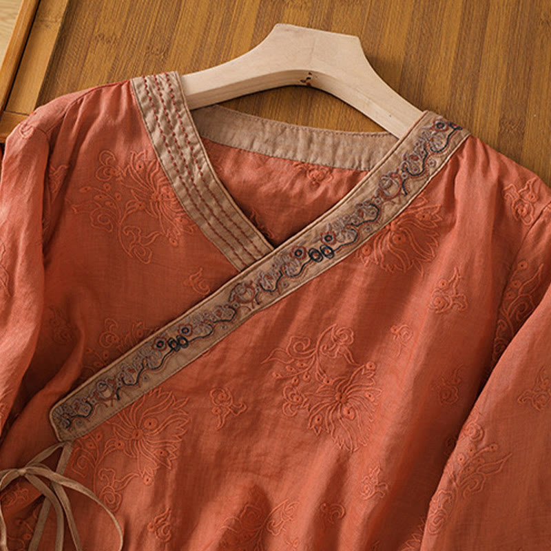 Koszula damska z bawełny i lnu z dekoltem w serek z motywem kamieni Buddha Stones w stylu vintage, z haftem roślinnym i kwiatowym - image 2