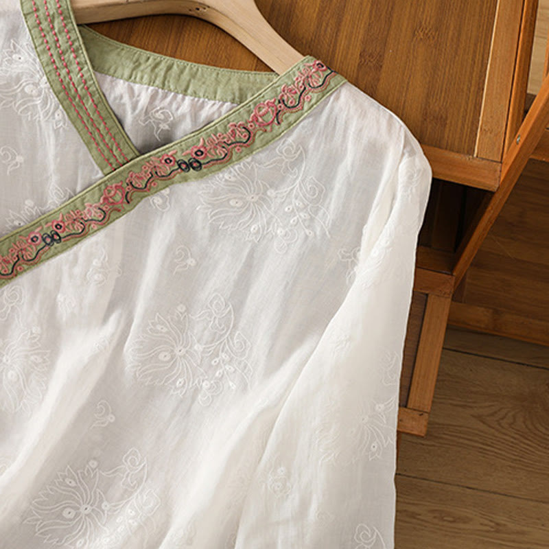 Koszula damska z bawełny i lnu z dekoltem w serek z motywem kamieni Buddha Stones w stylu vintage, z haftem roślinnym i kwiatowym - image 12