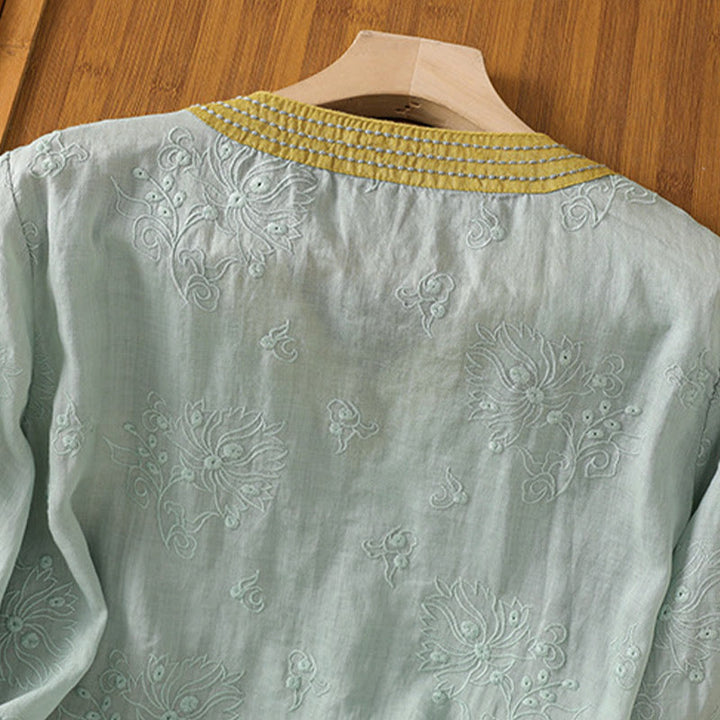 Koszula damska z bawełny i lnu z dekoltem w serek z motywem kamieni Buddha Stones w stylu vintage, z haftem roślinnym i kwiatowym - image 20