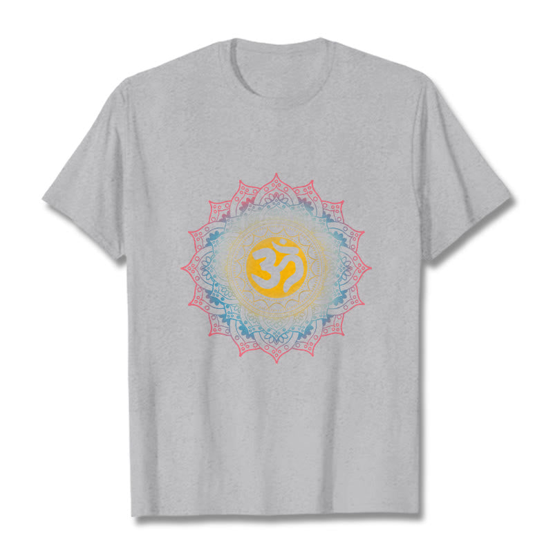 Koszulka z nadrukiem Mandala OM Pattern z motywem gradientu kolorów Buddha Stones - Jasnoszary - 2XL - image 19