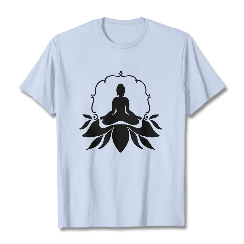Koszulka z nadrukiem Buddha Stones Medytujący Budda Siedzący na Trawie - Jasnoniebieski - 2XL - image 18