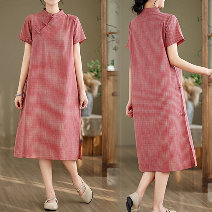 Sukienka midi w kratę z krótkim rękawem i żabim guzikiem z bawełny i lnu w stylu cheongsam z motywem Buddha Stones - image 8