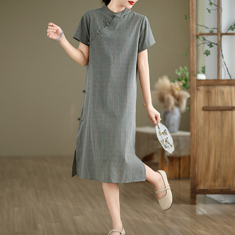 Sukienka midi w kratę z krótkim rękawem i żabim guzikiem z bawełny i lnu w stylu cheongsam z motywem Buddha Stones - image 12