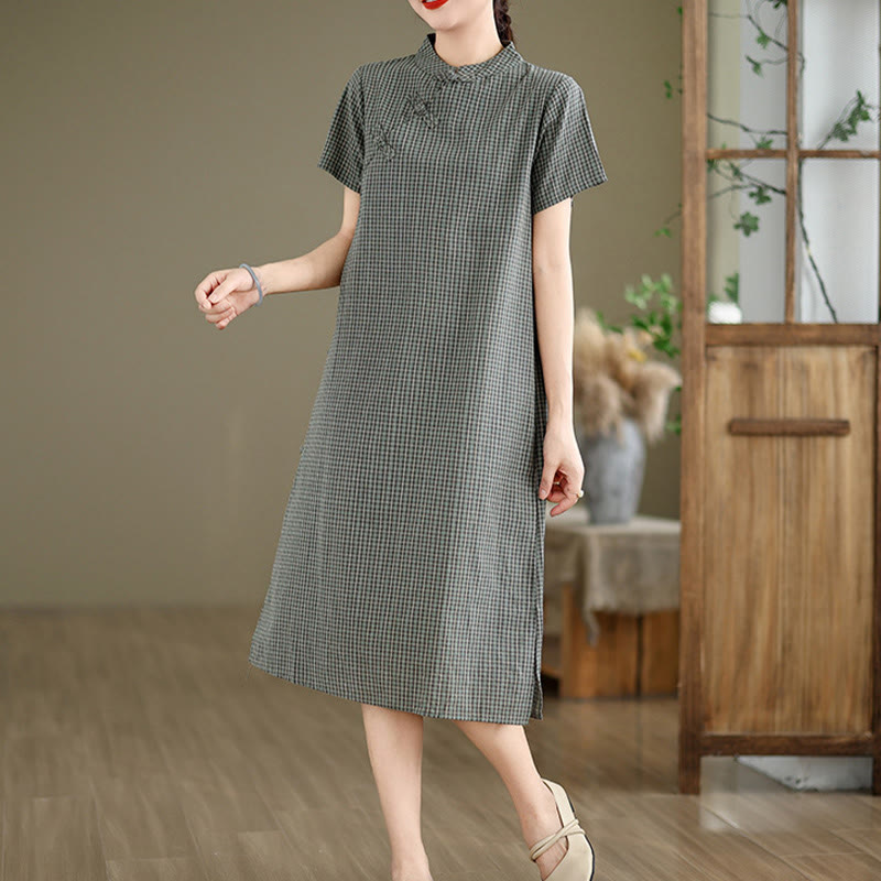 Sukienka midi w kratę z krótkim rękawem i żabim guzikiem z bawełny i lnu w stylu cheongsam z motywem Buddha Stones - image 11