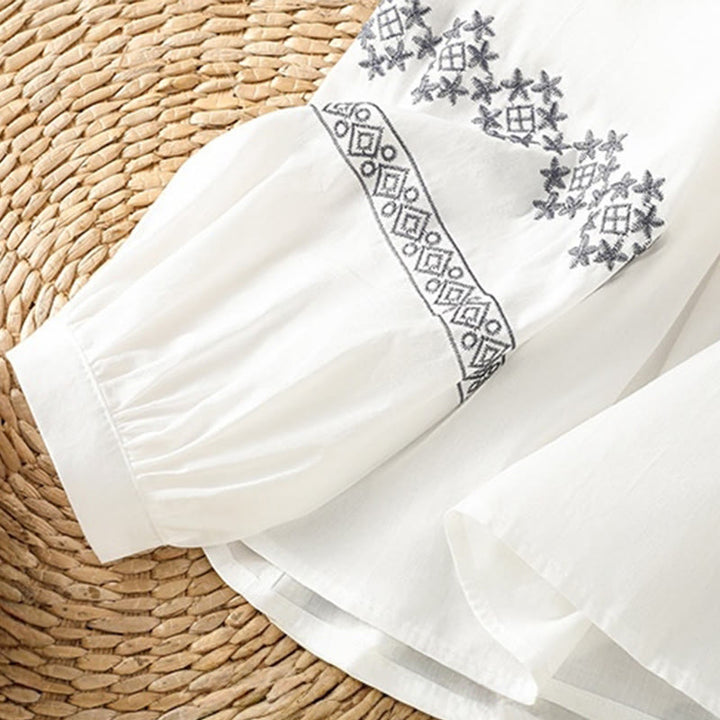 Koszula damska bawełniana z haftowanymi Buddha Stones, plisowanymi guzikami i długim rękawem typu latarnia - image 6