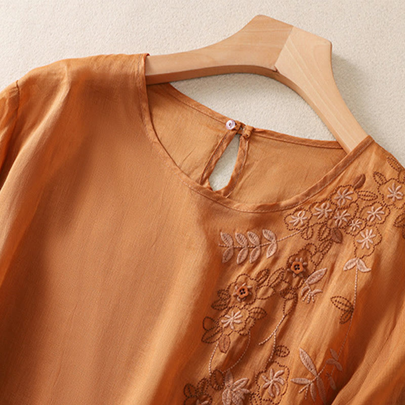 Damska bawełniana lniana koszulka z krótkim rękawem i haftem "Buddha Stones" z kwiatowym wzorem i rozcięciem u dołu - image 11