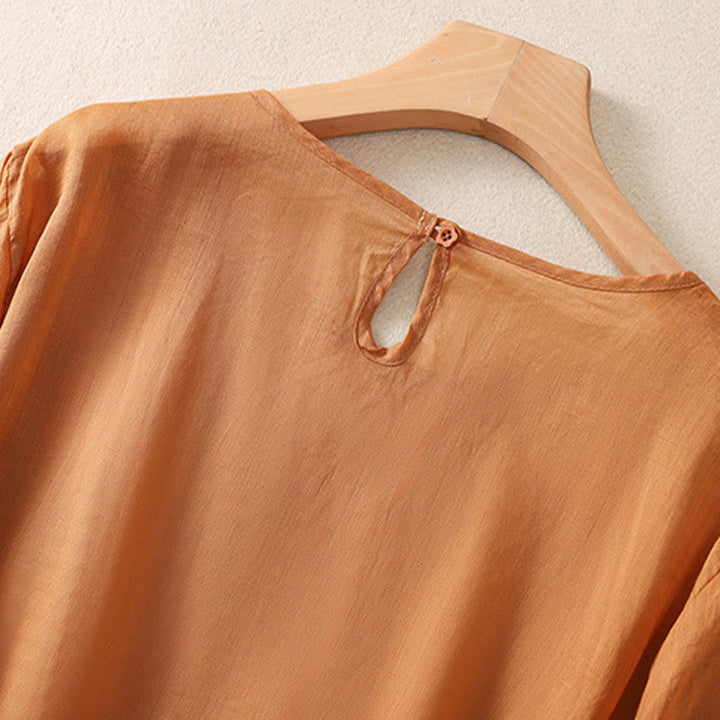 Damska bawełniana lniana koszulka z krótkim rękawem i haftem "Buddha Stones" z kwiatowym wzorem i rozcięciem u dołu - image 12