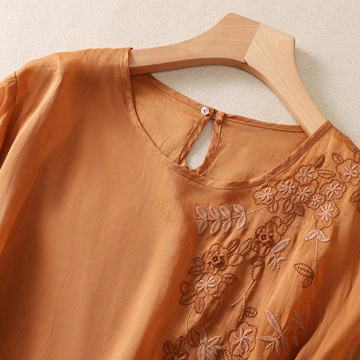 Damska bawełniana lniana koszulka z krótkim rękawem i haftem "Buddha Stones" z kwiatowym wzorem i rozcięciem u dołu - image 12