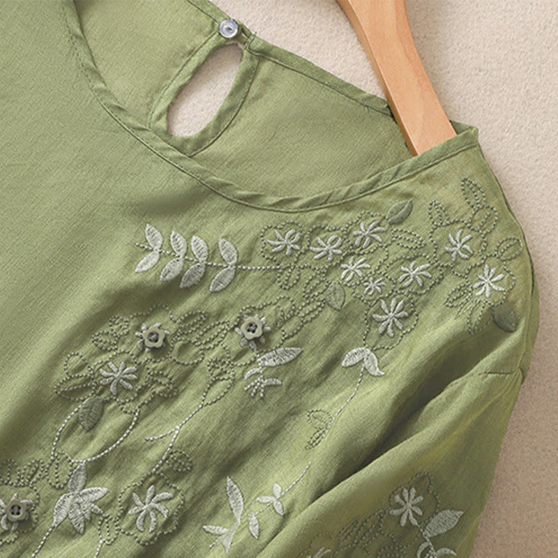 Damska bawełniana lniana koszulka z krótkim rękawem i haftem "Buddha Stones" z kwiatowym wzorem i rozcięciem u dołu - image 5