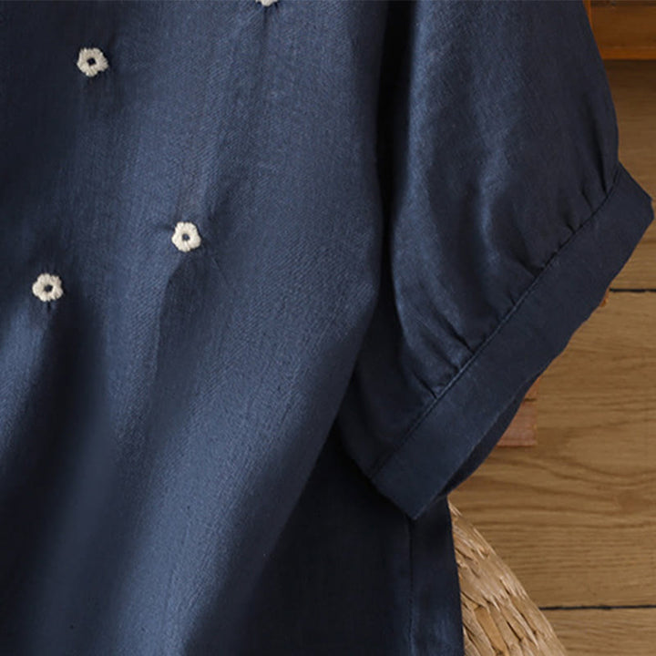 Damska koszulka z krótkim rękawem i haftowanym kwiatowym motywem „Buddha Stones” - image 4