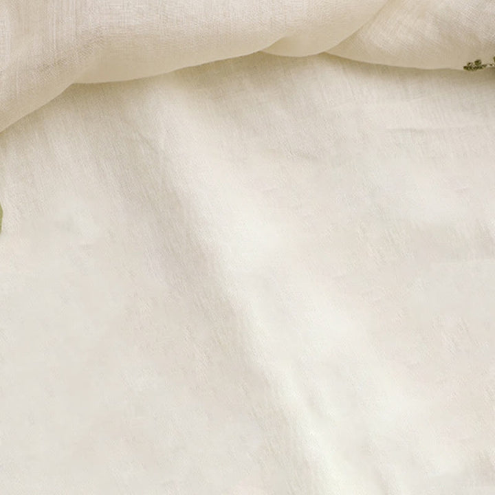 Koszula damska bawełniana z okrągłym dekoltem i rękawami 3/4, z haftowanymi zielonymi liśćmi i motywem kwiatów Buddha Stones w kolorze beżowym - image 6