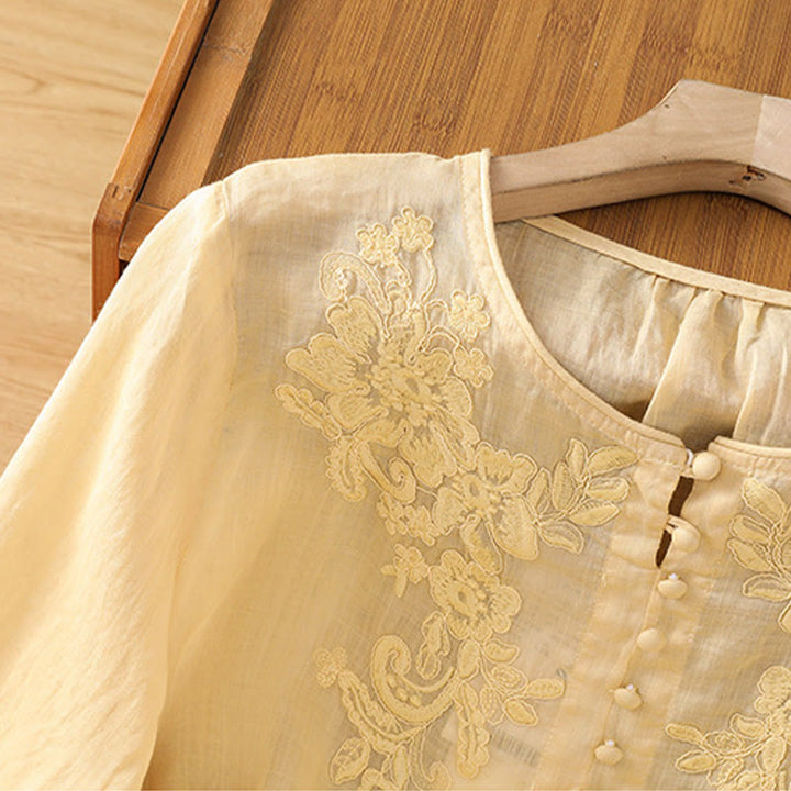 Koszula damska bawełniana z haftowanymi guzikami i okrągłym dekoltem, z rękawami trzy czwarte, z motywem Buddha Stones i pnączy - image 6