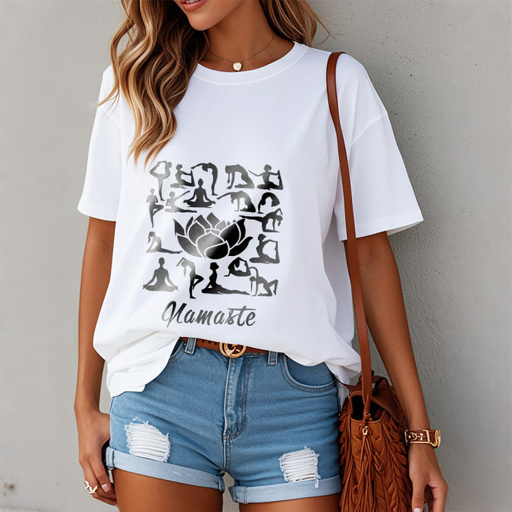 Koszulka z nadrukiem "Buddha Stones" w swobodnym stylu, z motywem kwiatu lotosu i różnymi pozycjami jogi - image 10