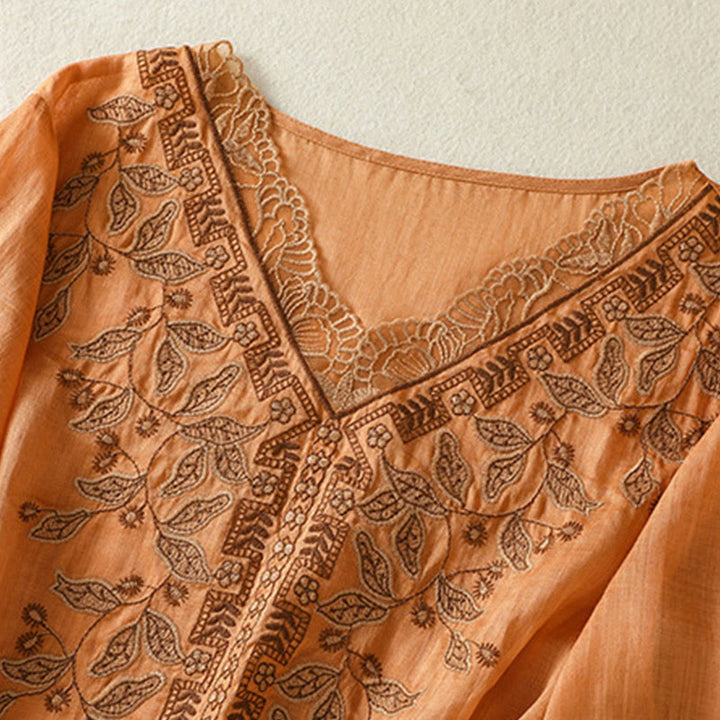 Koszulka damska z krótkim rękawem i haftowaną koronką z motywem Buddha Stones - image 8