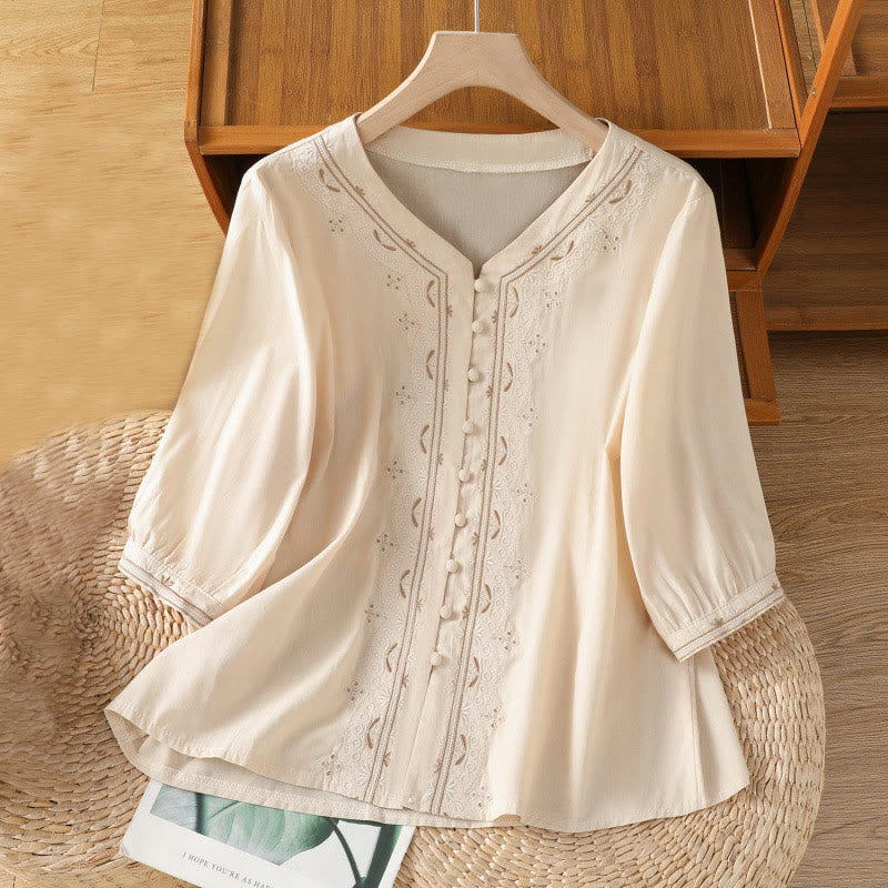 Koszula damska z dekoltem w serek z symetrycznym haftem "Buddha Stones" z bawełny - OldLace - US12, UK/AU16, EU44 (2XL) - image 1