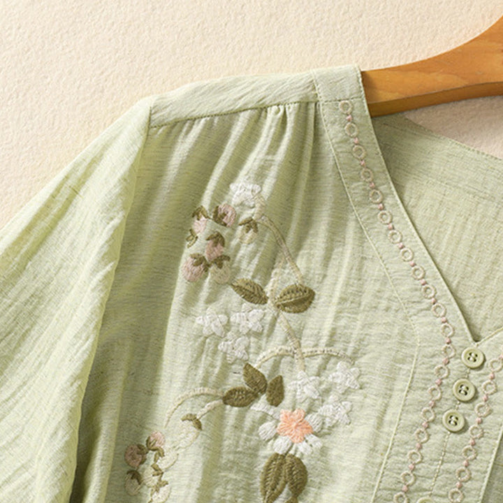 Koszula damska z dekoltem w serek, haftowanymi kwiatami i liśćmi z Buddha Stones - image 15