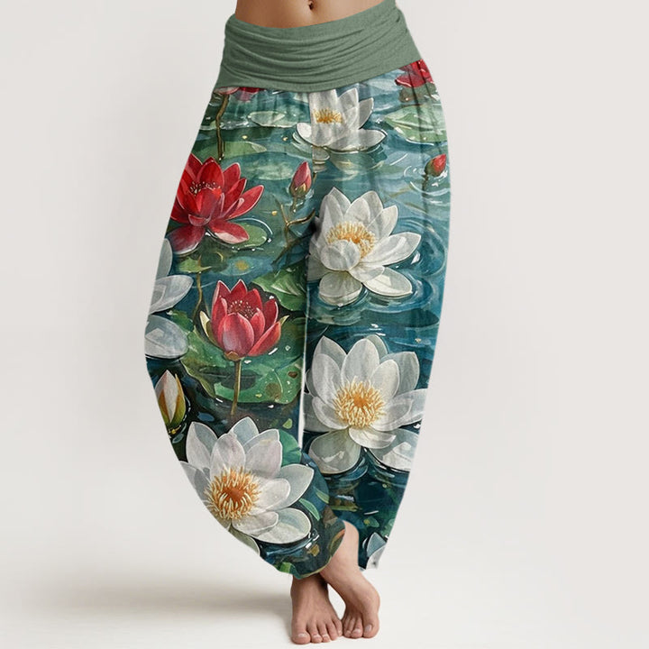 Spodnie haremowe damskie z elastyczną talią i bawełnianą podszewką w kwiaty lotosu w kolorze czerwonym i Buddha Stones - ForestGreen - US22, UK/AU26, EU54 (6XL) - image 0