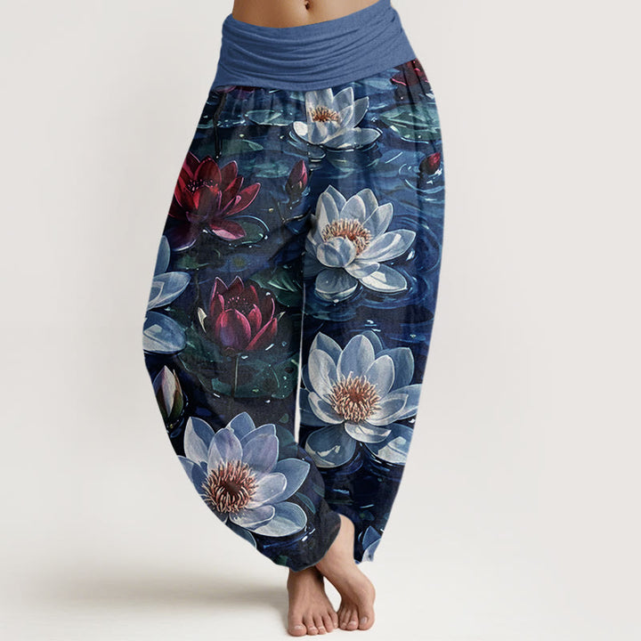 Spodnie haremowe damskie z elastyczną talią i bawełnianą podszewką w kwiaty lotosu w kolorze czerwonym i Buddha Stones - MediumBlue - US22, UK/AU26, EU54 (6XL) - image 4