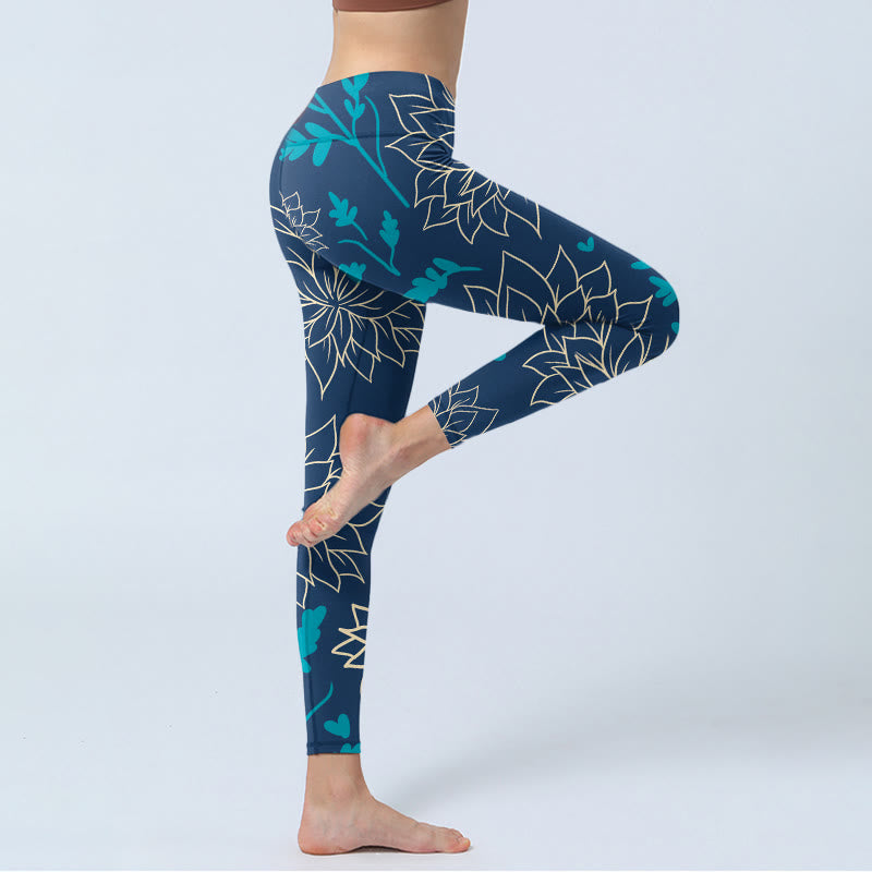 Legginsy do jogi damskie z nadrukiem "Buddha Stones w beżowe kwiaty i niebieskie liście" - image 4