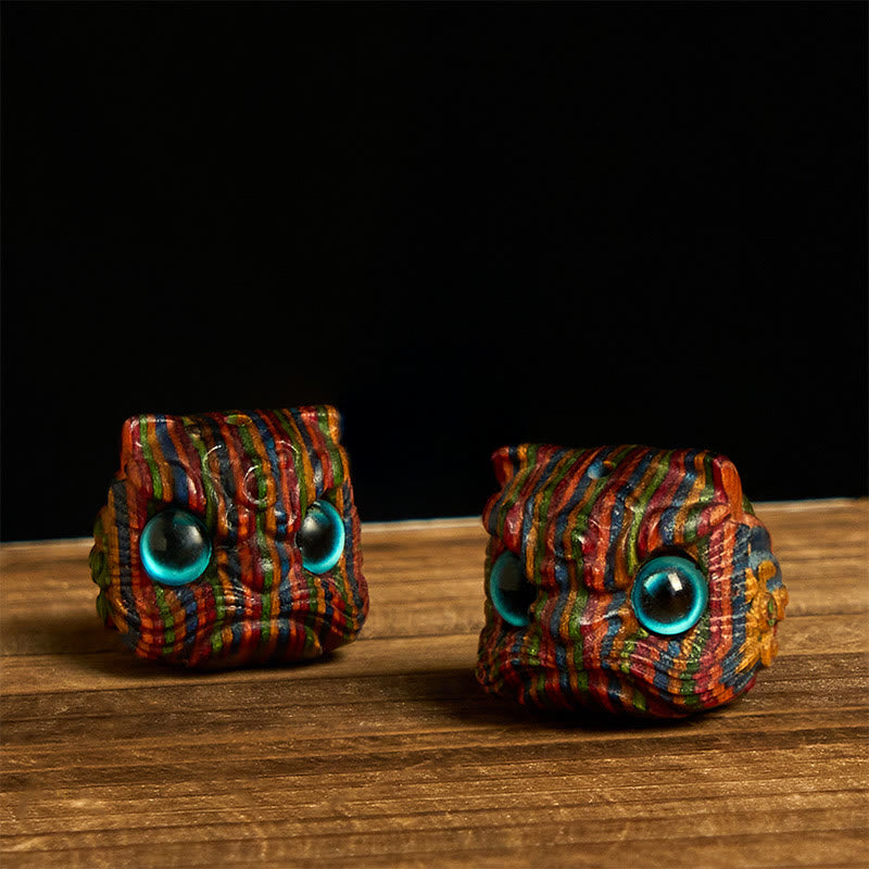 Buddha Stones 2 szt. Mini tęczowe eukaliptusowe tańczące lwy rzeźbione w równowadze - 2 szt. Tańczący lew 20*21mm - image 1