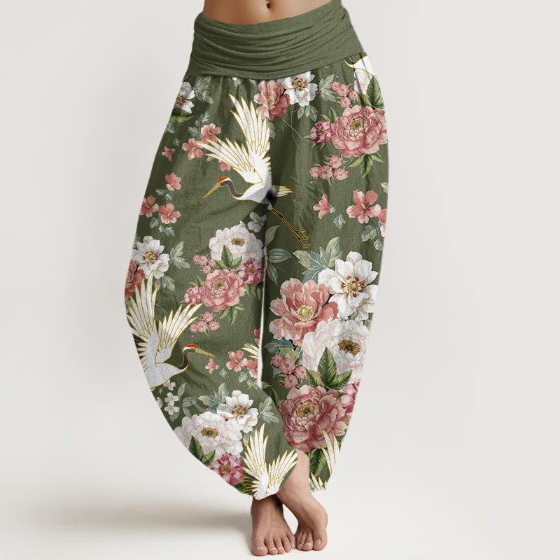 Damskie spodnie haremowe z elastyczną talią i wzorem "Buddha Stones" z żurawiami i kwitnącą piwonią - Oliwkowy - US22, UK/AU26, EU54 (6XL) - image 8