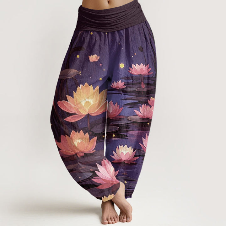 Spodnie haremowe damskie z elastyczną talią i wzorem lotosu w Buddha Stones , swobodne i spokojne na noc - Indygo - US22, UK/AU26, EU54 (6XL) - image 5