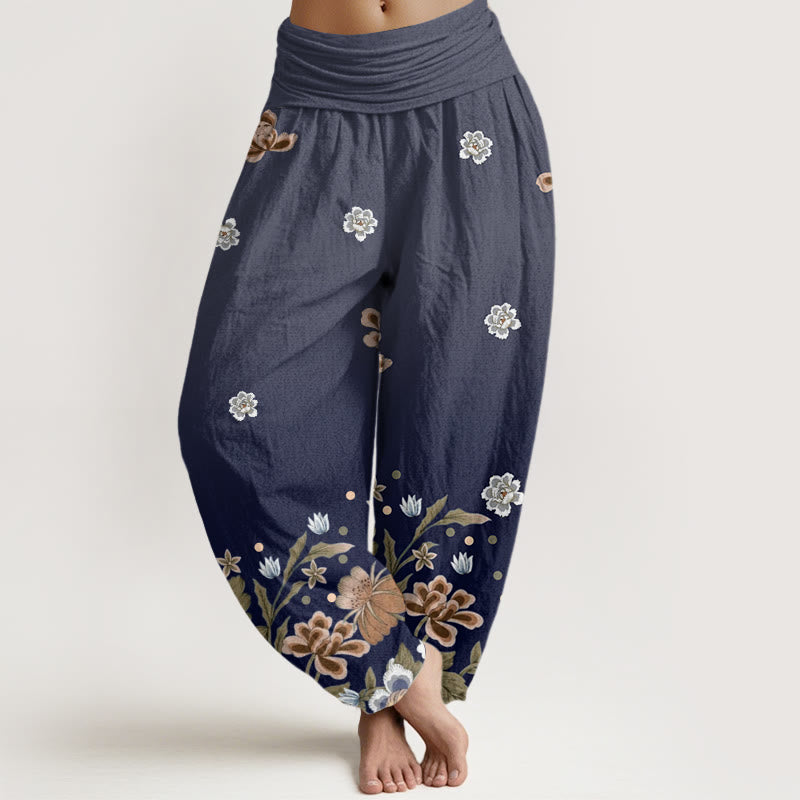 Damskie spodnie haremowe z elastyczną talią i wzorem "Buddha Stones" w kwiaty - Marynarka wojenna - US22, UK/AU26, EU54 (6XL) - image 1