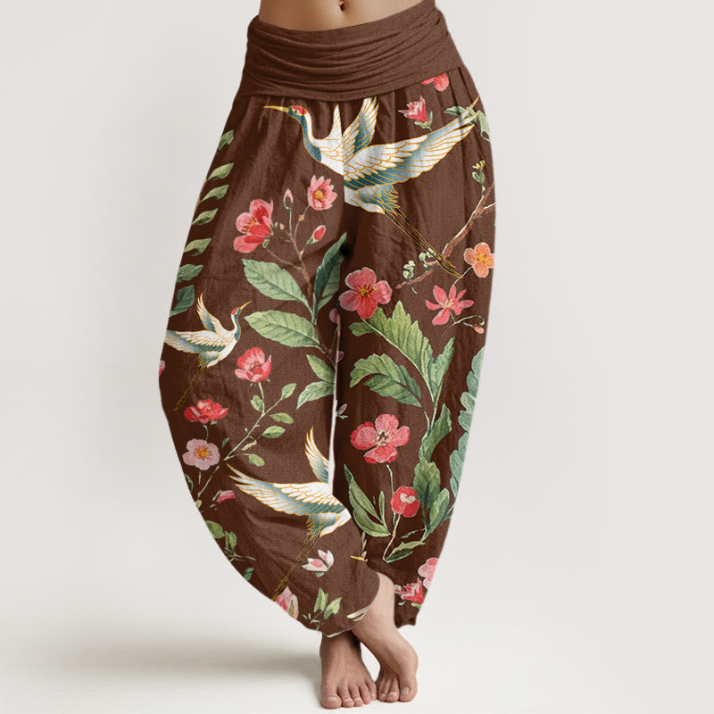 Damskie spodnie haremowe z elastyczną talią i czerwonymi kwiatami w kwiaty Buddha Stones - SaddleBrown - US22, UK/AU26, EU54 (6XL) - image 5