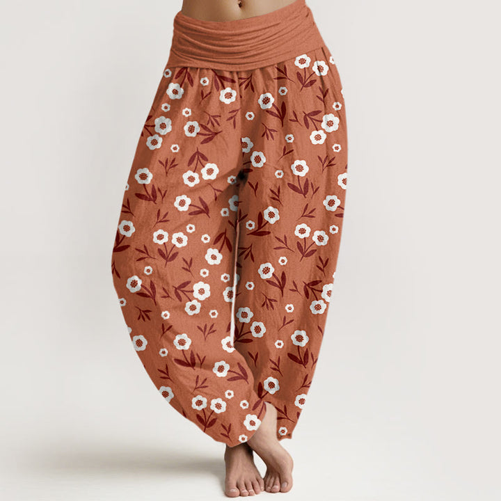 Spodnie haremowe damskie z elastyczną talią i prostym wzorem kwiatów i liści w Buddha Stones - Czekolada - US22, UK/AU26, EU54 (6XL) - image 1