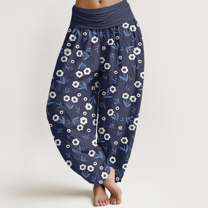 Spodnie haremowe damskie z elastyczną talią i prostym wzorem kwiatów i liści w Buddha Stones - Ciemnoniebieski - US22, UK/AU26, EU54 (6XL) - image 5