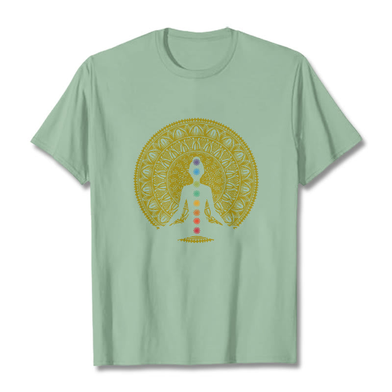 Koszulka z bawełny z motywem Buddha Stones , kolorowa, symbole czakr, złoty medytacyjny wzór postaci - PaleGreen - 2XL - image 15