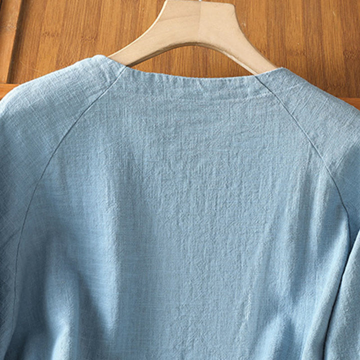 Koszula damska z długim rękawem i bawełną i poliestrem "Buddha Stones" w swobodnym, prostym kroju - image 12