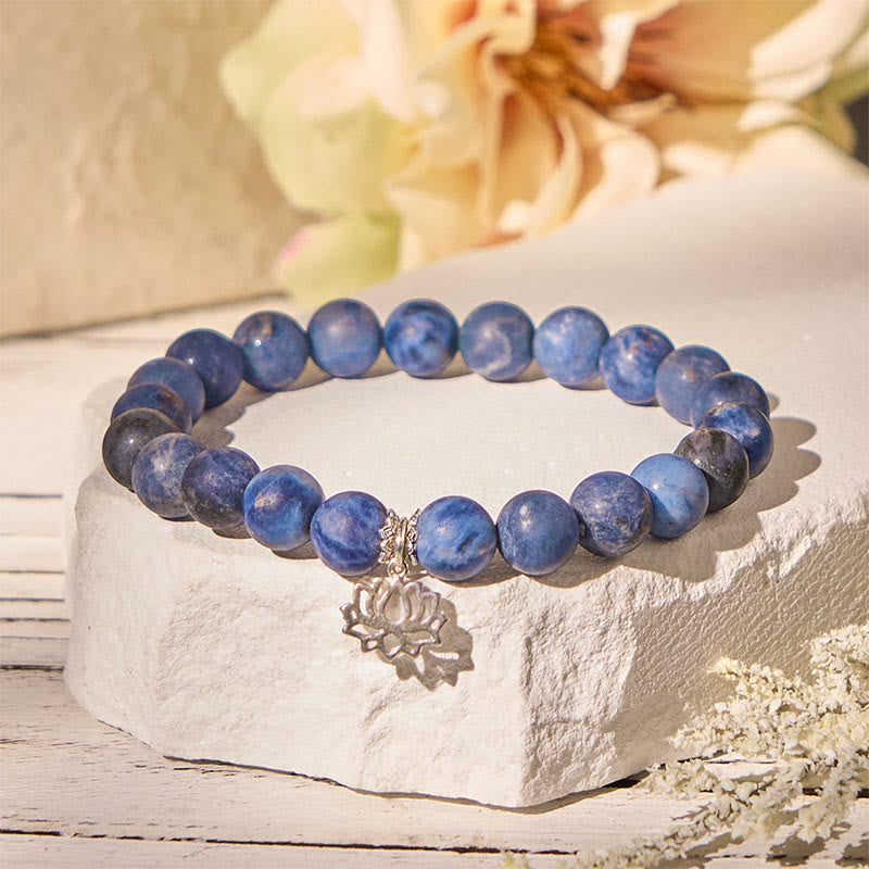 Bransoletka z Buddha Stones ze srebra próby 925, motywem lotosu, naturalnymi koralikami sodalitu i harmonii - 20 cm - image 0