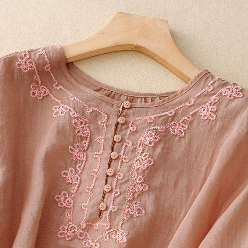 Koszula damska z krótkim rękawem i prostym wzorem żabiej klamry „Buddha Stones” - image 2