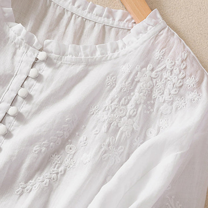 Koszula damska z bufiastymi rękawami i krótkim rękawem "Buddha Stones" w swobodnym, prostym fasonie z guzikami i kwiatowym haftem - image 10