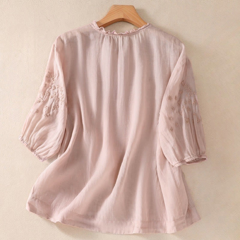 Koszula damska z bufiastymi rękawami i krótkim rękawem "Buddha Stones" w swobodnym, prostym fasonie z guzikami i kwiatowym haftem - image 14