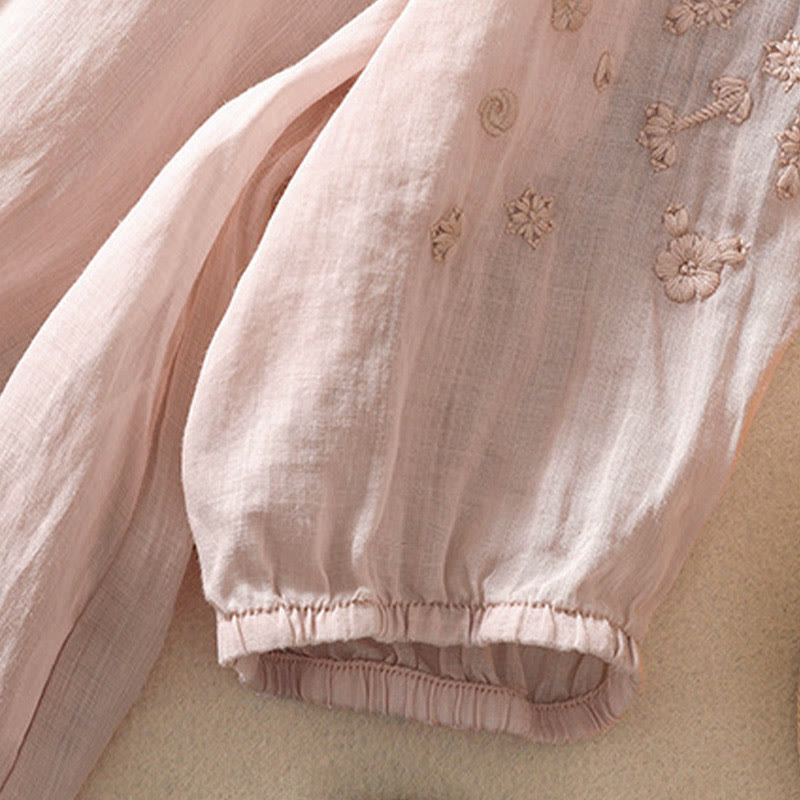 Koszula damska z bufiastymi rękawami i krótkim rękawem "Buddha Stones" w swobodnym, prostym fasonie z guzikami i kwiatowym haftem - image 16