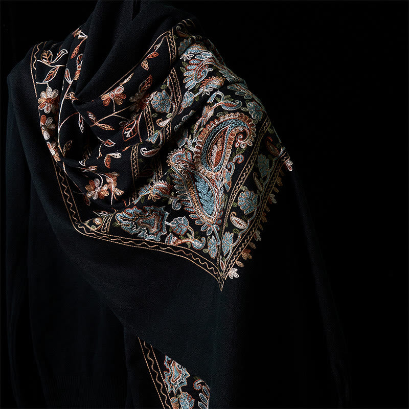 Buddha Stones Zimowy Brązowo-beżowy Mały Kwiat Pnącza Wzór Kwiatu Nerkowca Przytulny Szalik z Frędzlami - Czarny - 182*71 cm - image 6