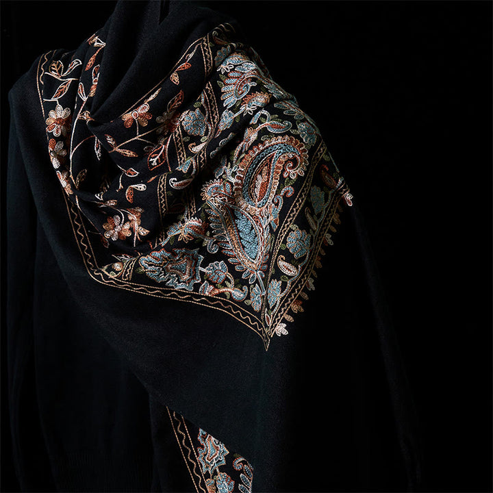 Buddha Stones Zimowy Brązowo-beżowy Mały Kwiat Pnącza Wzór Kwiatu Nerkowca Przytulny Szalik z Frędzlami - Czarny - 182*71 cm - image 6